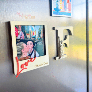 Magnet Photo en Bois Personnalisé "Love"