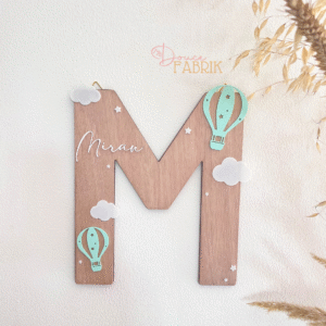 L’Escale des Rêves – Lettre Initiale en Bois & Relief 3D Personnalisée