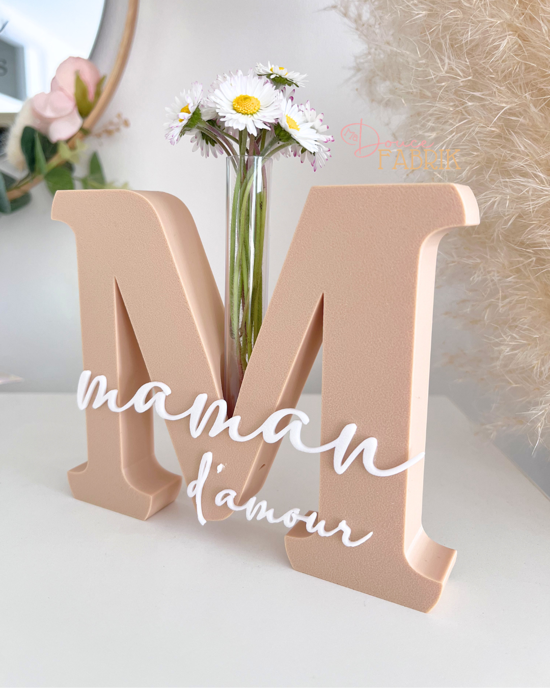 Lettre "M" Soliflore : L'Écrin de Douceur pour Maman – Image 2